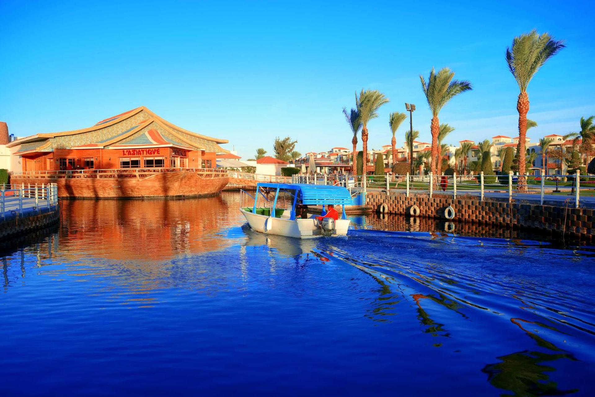 Pickalbatros Dana - Aqua Park Resort